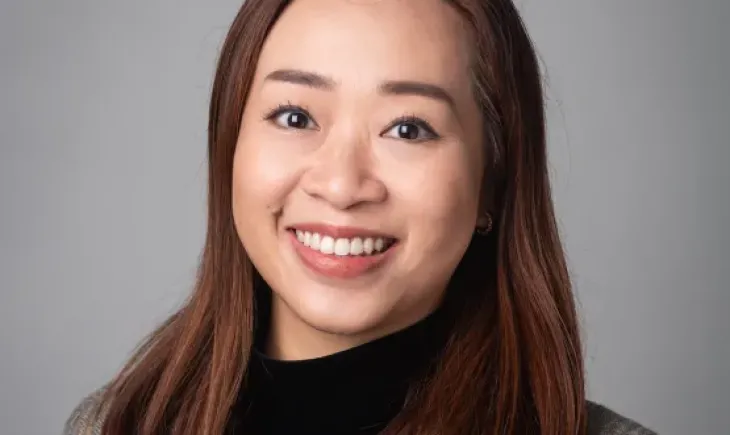 Mandy Lo Headshot